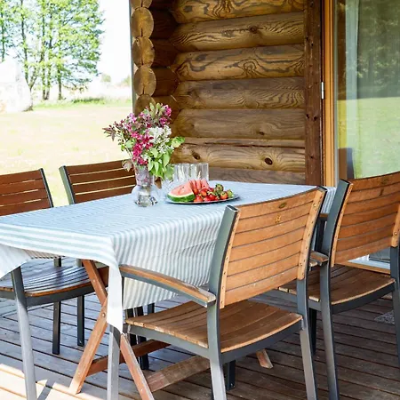 Puhkemaja Saadumere Puhkemaja *